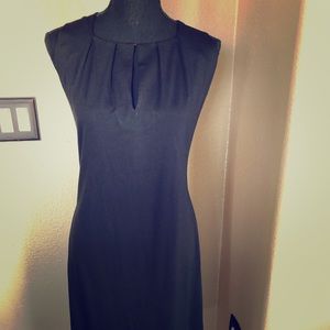 dress sleeveless black